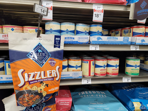 Pet Supply Store «Petco Animal Supplies», reviews and photos, 1419 Towne Square Blvd NW, Roanoke, VA 24019, USA