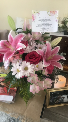 Florist «Added Touch Florist», reviews and photos, 1021 Cedar Bridge Ave, Brick, NJ 08723, USA