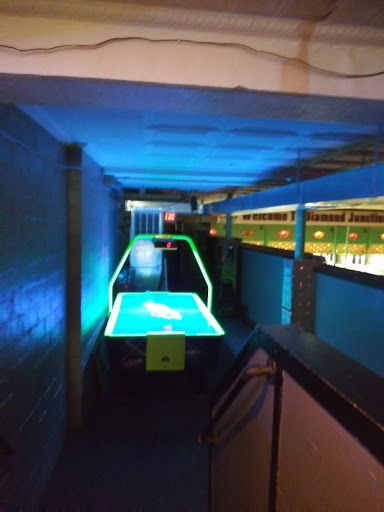 Bowling Alley «Diamond Junction Bowling Lanes», reviews and photos, 1446 N Main St, Palmer, MA 01069, USA