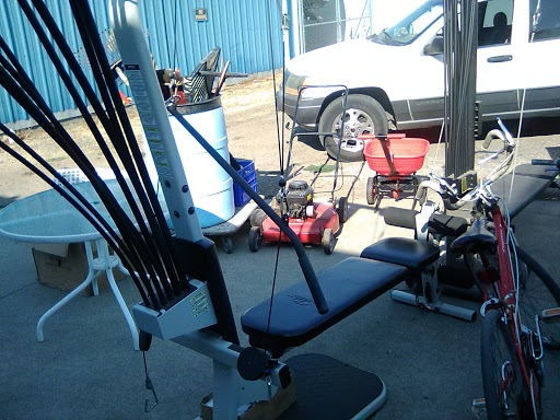 Thrift Store «Albany Helping Hands Thrift Store», reviews and photos, 705 SE 1st Ave, Albany, OR 97321, USA