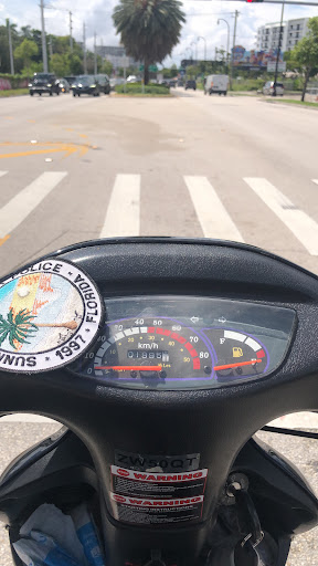 Motor Scooter Dealer «US1 Scooters - Miami», reviews and photos, 11510 Biscayne Blvd, Miami, FL 33181, USA