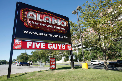 Movie Theater «Alamo Drafthouse Cinema», reviews and photos, 2548 Central Park Ave, Yonkers, NY 10710, USA