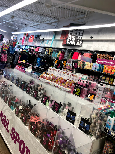 Variety Store «Five Below», reviews and photos, 120 S 32nd St, Camp Hill, PA 17011, USA