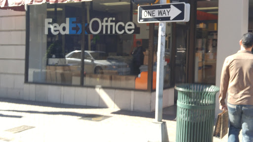 Print Shop «FedEx Office Print & Ship Center», reviews and photos, 149 Union Ave #9, Memphis, TN 38103, USA