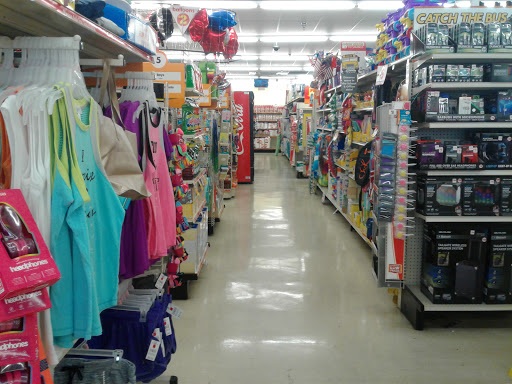 Dollar Store «FAMILY DOLLAR», reviews and photos, 125 E Gladstone St, Azusa, CA 91702, USA