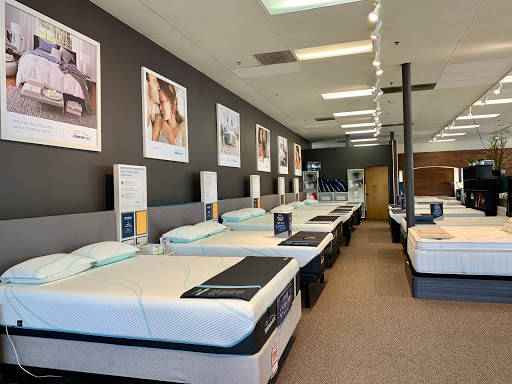Mattress Store «BedMart Mattress Superstores Hillsboro», reviews and photos, 2275 SE Tualatin Valley Hwy, Hillsboro, OR 97123, USA