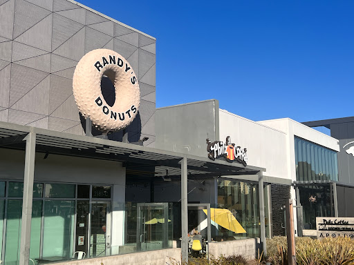 Randys Donuts image