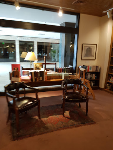 Book Store «Full Circle Bookstore», reviews and photos, 1900 Northwest Expy, Oklahoma City, OK 73118, USA