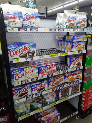 Discount Store «Dollar General», reviews and photos, 36 Winter Place Lane, Newland, NC 28657, USA