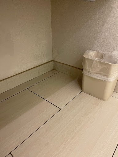 Holiday Inn Express & Suites Corona, an IHG Hotel image