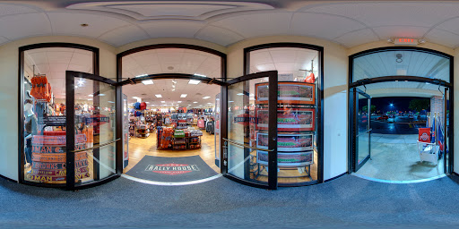Sportswear Store «Rally House Macedonia», reviews and photos, 8210 Macedonia Commons Blvd #16, Macedonia, OH 44056, USA