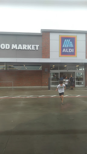 Supermarket «ALDI», reviews and photos, 1549 E Belt Line Rd, Richardson, TX 75081, USA