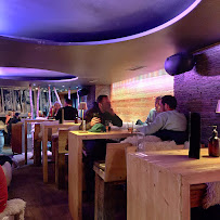 Atmosphère du Restaurant L'Abreuvoir à Les Allues - n°7