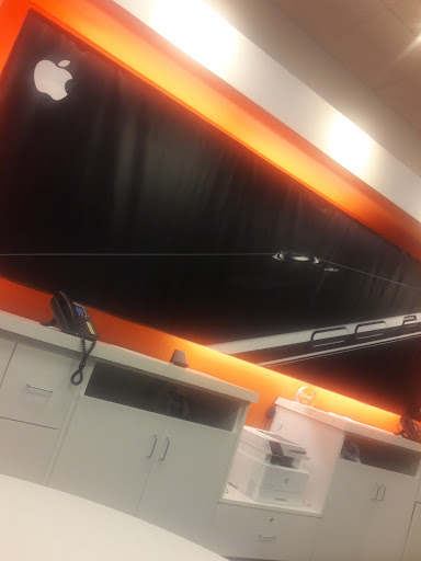 Cell Phone Store «AT&T Authorized Retailer», reviews and photos, 3955 W Belmont Ave, Chicago, IL 60618, USA