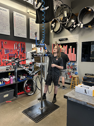 Bicycle Store «Phat Tire Bike Shop», reviews and photos, 9708 Riverside Pkwy Suite A, Tulsa, OK 74137, USA