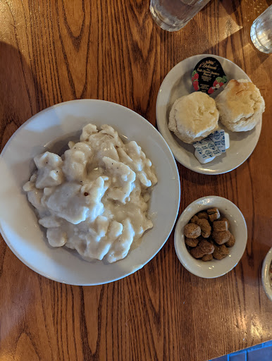 American Restaurant «Cracker Barrel Old Country Store», reviews and photos, 74 Hospitality Ln, Cadiz, KY 42211, USA