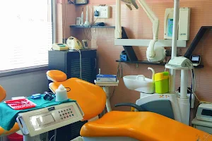 32 Pearls Dental Clinic and Implant Center image