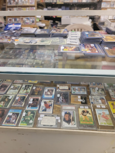 Flea Market «Raynham Flea Market», reviews and photos, 480 S St W, Raynham, MA 02767, USA