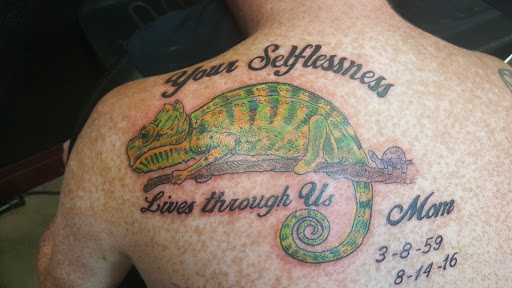 Tattoo Shop «Spaded and Jaded Tattoo», reviews and photos, 4666 S Mingo Rd c, Tulsa, OK 74146, USA