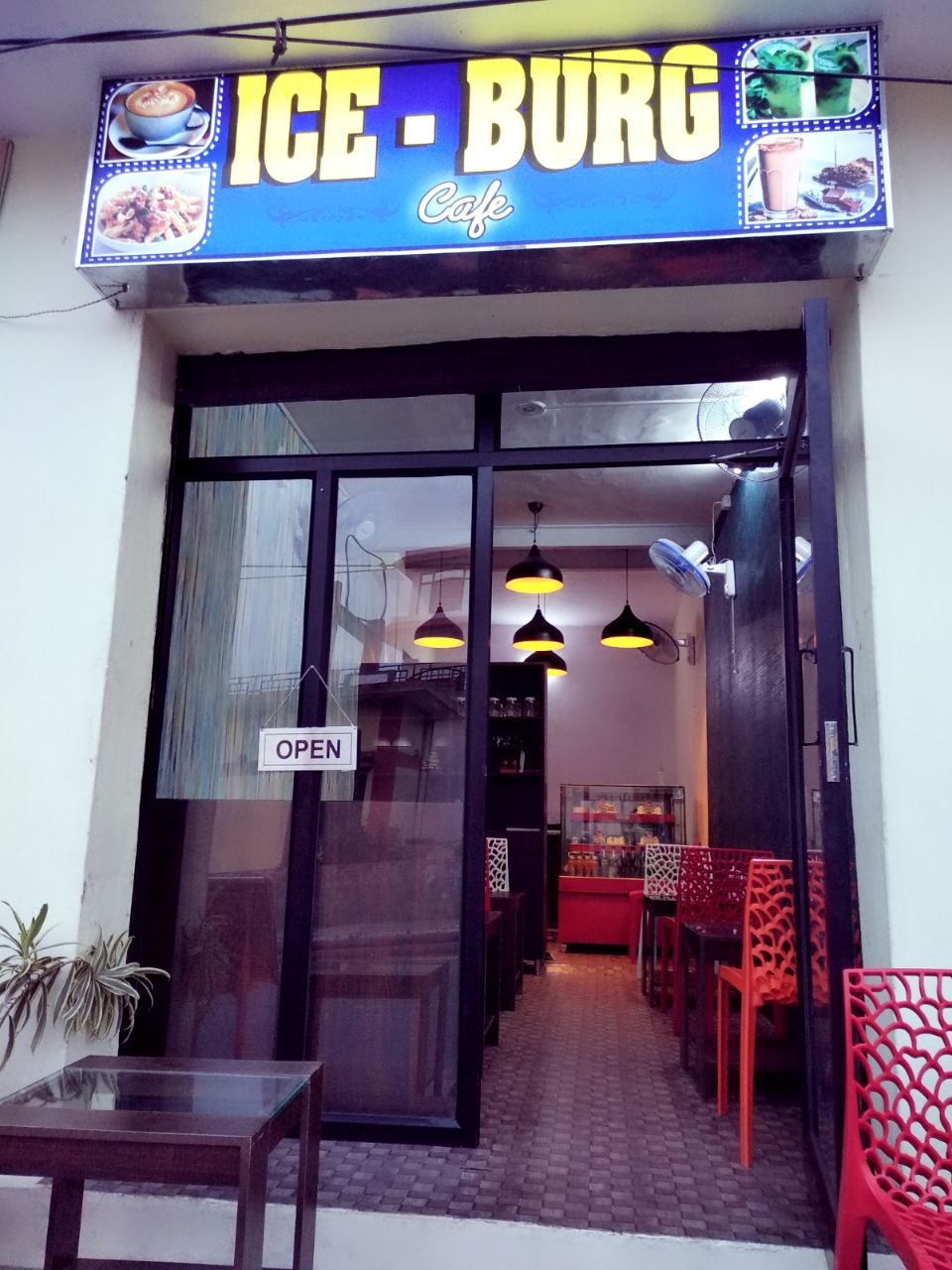 Ice Burg Cafe Haldwani | Best Fried Ice Cream in Haldwani | Iceberg Cafe Haldwani