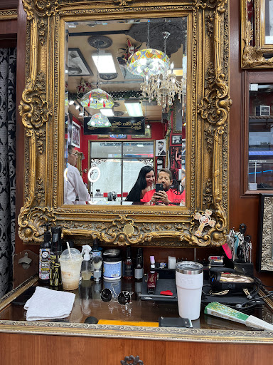 Barber Shop «RAZZLEDAZZLE Barbershop», reviews and photos, 900 S Miami Ave #177, Miami, FL 33130, USA