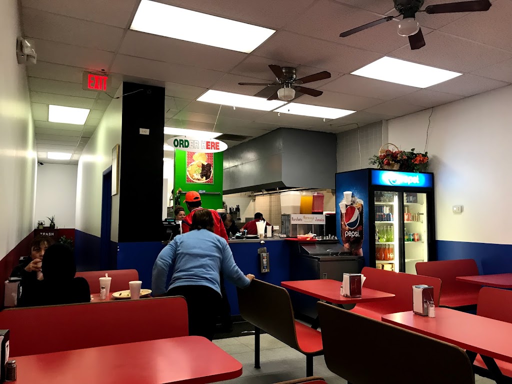 Taco Real & Pupuseria 60181