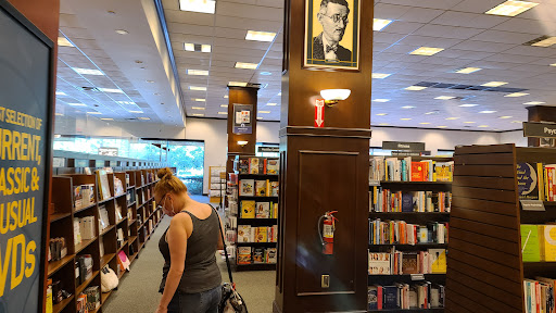 Book Store «Barnes & Noble», reviews and photos, 591 S University Dr, Plantation, FL 33324, USA