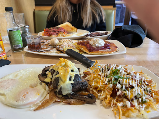 Breakfast Restaurant «Over Easy, A Daytime Eatery», reviews and photos, 5262 N Nevada Ave, Colorado Springs, CO 80918, USA