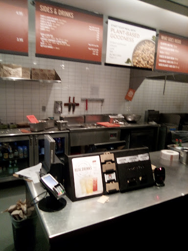 Mexican Restaurant «Chipotle Mexican Grill», reviews and photos, 129 Marshall St, Syracuse, NY 13210, USA