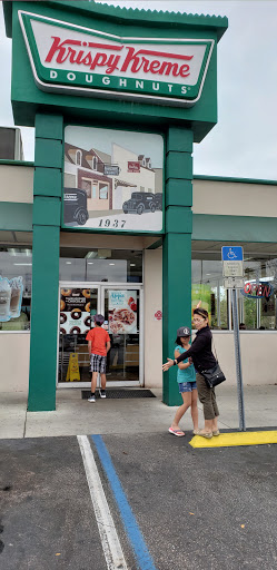 Bakery «Krispy Kreme Doughnuts», reviews and photos, 5318 W Irlo Bronson Memorial Hwy, Kissimmee, FL 34746, USA
