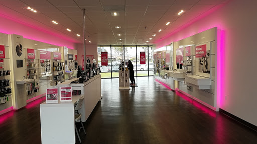 Cell Phone Store «T-Mobile», reviews and photos, 1192 E Imperial Hwy, Placentia, CA 92870, USA