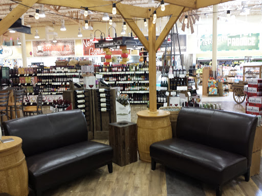 Grocery Store «Lowes Foods», reviews and photos, 1581 New Garden Rd, Greensboro, NC 27410, USA