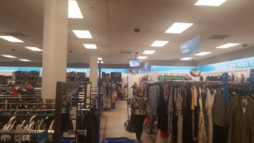 Clothing Store «Ross Dress for Less», reviews and photos, 13750 Riverside Dr, Sherman Oaks, CA 91423, USA