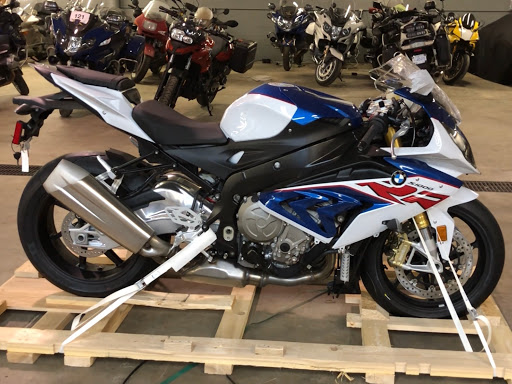 BMW Motorcycle Dealer «BMW Motorcycles Southeast Michigan», reviews and photos, 14855 Sheldon Rd, Plymouth, MI 48170, USA