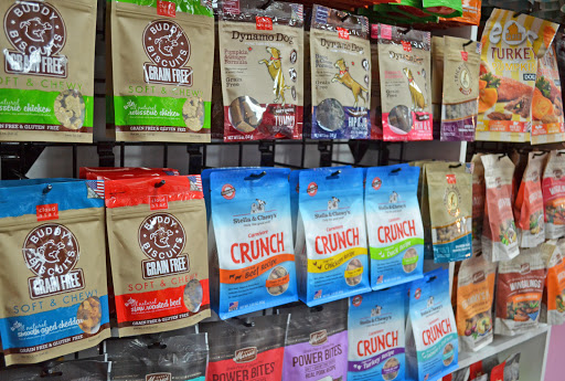 Pet Store «Woof Gang Bakery and Grooming Winter Garden», reviews and photos, 18 E Plant St, Winter Garden, FL 34787, USA