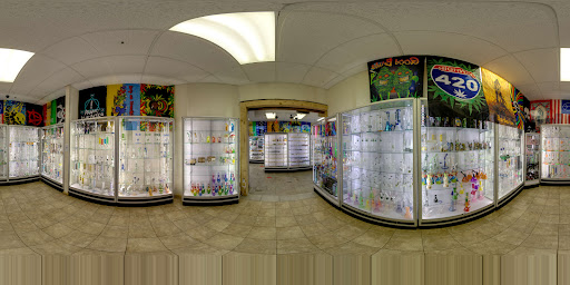 Vaporizer Store «Midway Tobacco and Vapor», reviews and photos, 1475 University Ave W, St Paul, MN 55104, USA