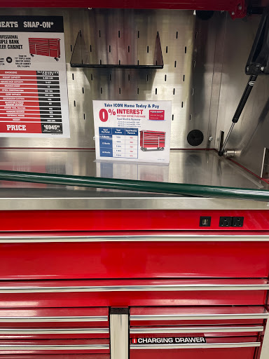 Hardware Store «Harbor Freight Tools», reviews and photos, 3660 E Foothill Blvd, Pasadena, CA 91107, USA