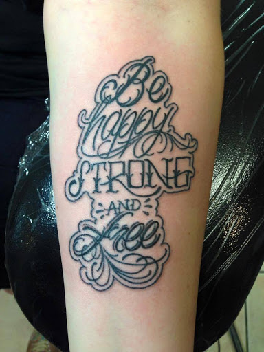 Tattoo Shop «Attitudes Muskegon», reviews and photos, 1610 Evanston Ave, Muskegon, MI 49442, USA