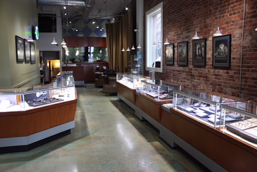 Jewelry Store «Robbins Brothers», reviews and photos, 2200 1st Ave, Seattle, WA 98121, USA