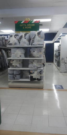 Department Store «Marshalls», reviews and photos, 1220 Winston Plaza, Melrose Park, IL 60160, USA