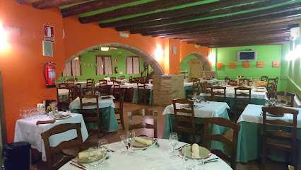 Restaurante El Portal de la Armentera - C. del Romero, 22415 Selgua, Huesca, Spain