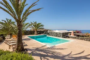 Domus Sicily - Luxury Villas & Apartments image