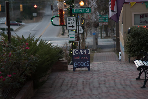 Book Store «Blue Train Books Used Book Store», reviews and photos, 200 E Main St, Hogansville, GA 30230, USA