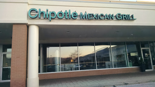 Mexican Restaurant «Chipotle Mexican Grill», reviews and photos, 6901 Rockside Rd, Independence, OH 44131, USA