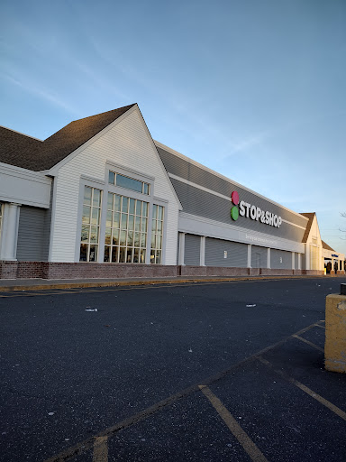 Supermarket «Super Stop & Shop», reviews and photos, 1309 Corbin Ave, New Britain, CT 06053, USA