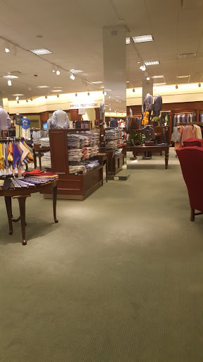 Department Store «Von Maur Eastview», reviews and photos, 300 Eastview Mall, Victor, NY 14564, USA