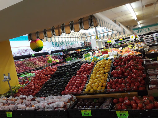 Grocery Store «Supreme Shop n Bag», reviews and photos, 4301 Walnut St, Philadelphia, PA 19104, USA