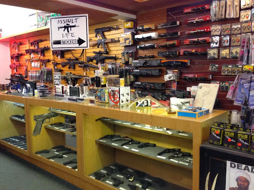 Outdoor Sports Store «Smyrna Shooters Supply», reviews and photos, 1401 S Ridgewood Ave #4, Edgewater, FL 32132, USA