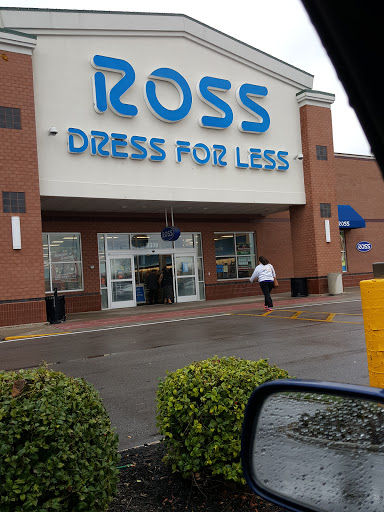 Clothing Store «Ross Dress for Less», reviews and photos, 3300 S Glenstone Ave, Springfield, MO 65804, USA