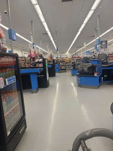 Department Store «Walmart Supercenter», reviews and photos, 1015 New Moody Ln, La Grange, KY 40031, USA